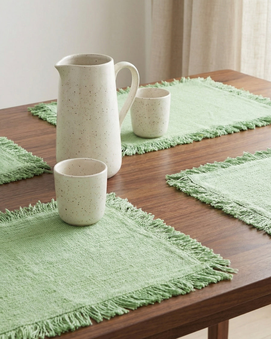 Green Free Sprit Table Runner