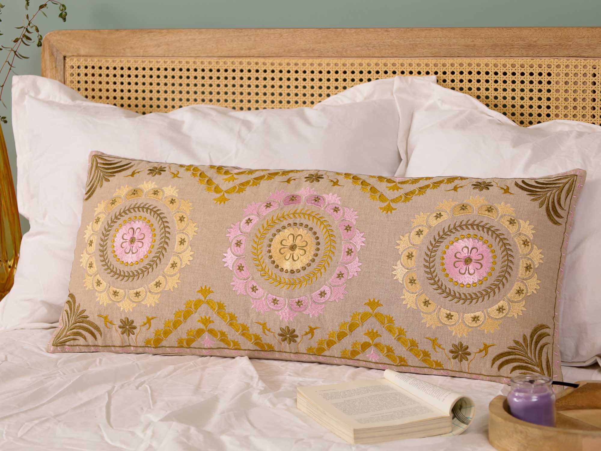 Biege Mandala Magic Long Pillow