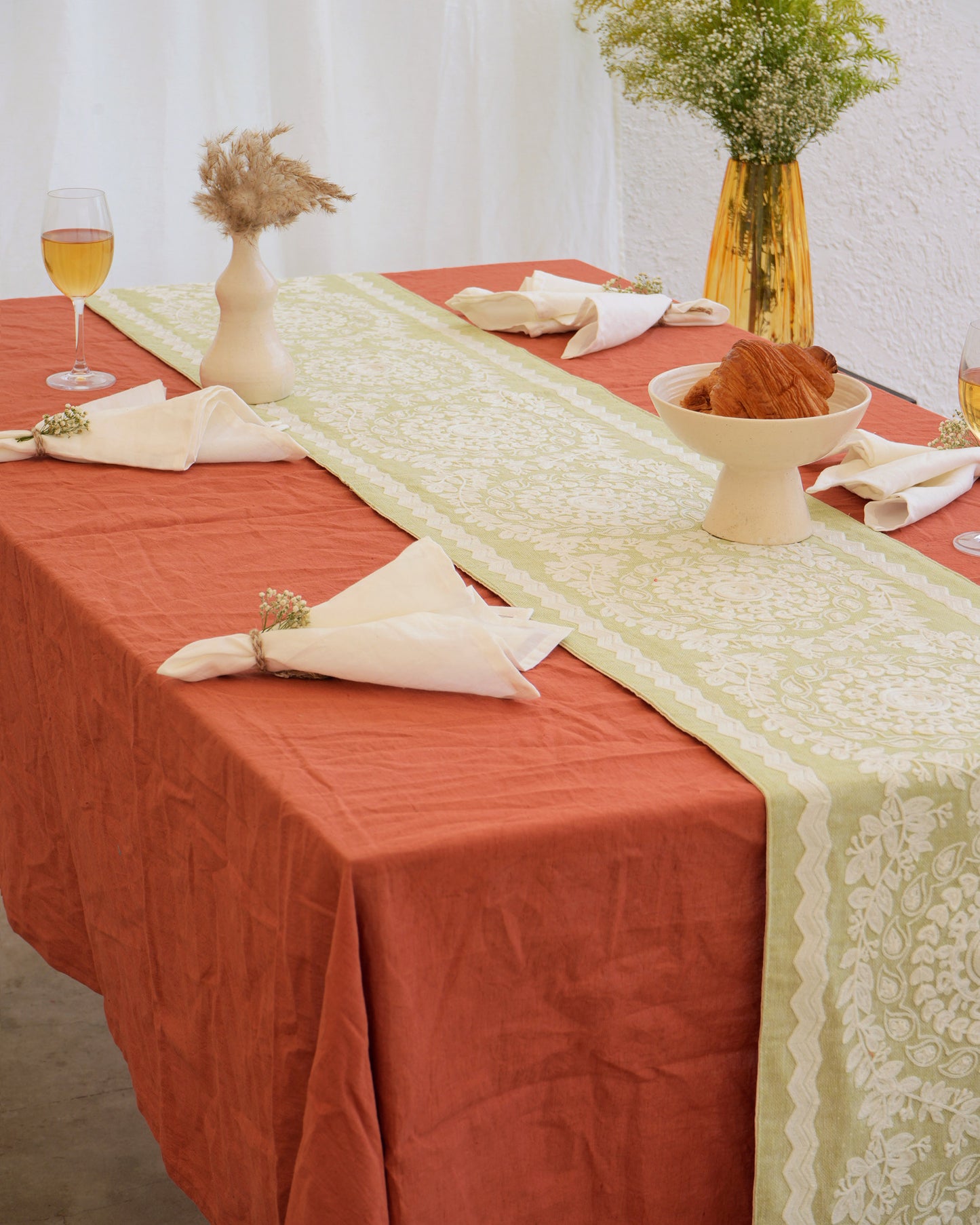 Green Blossom Table Runner