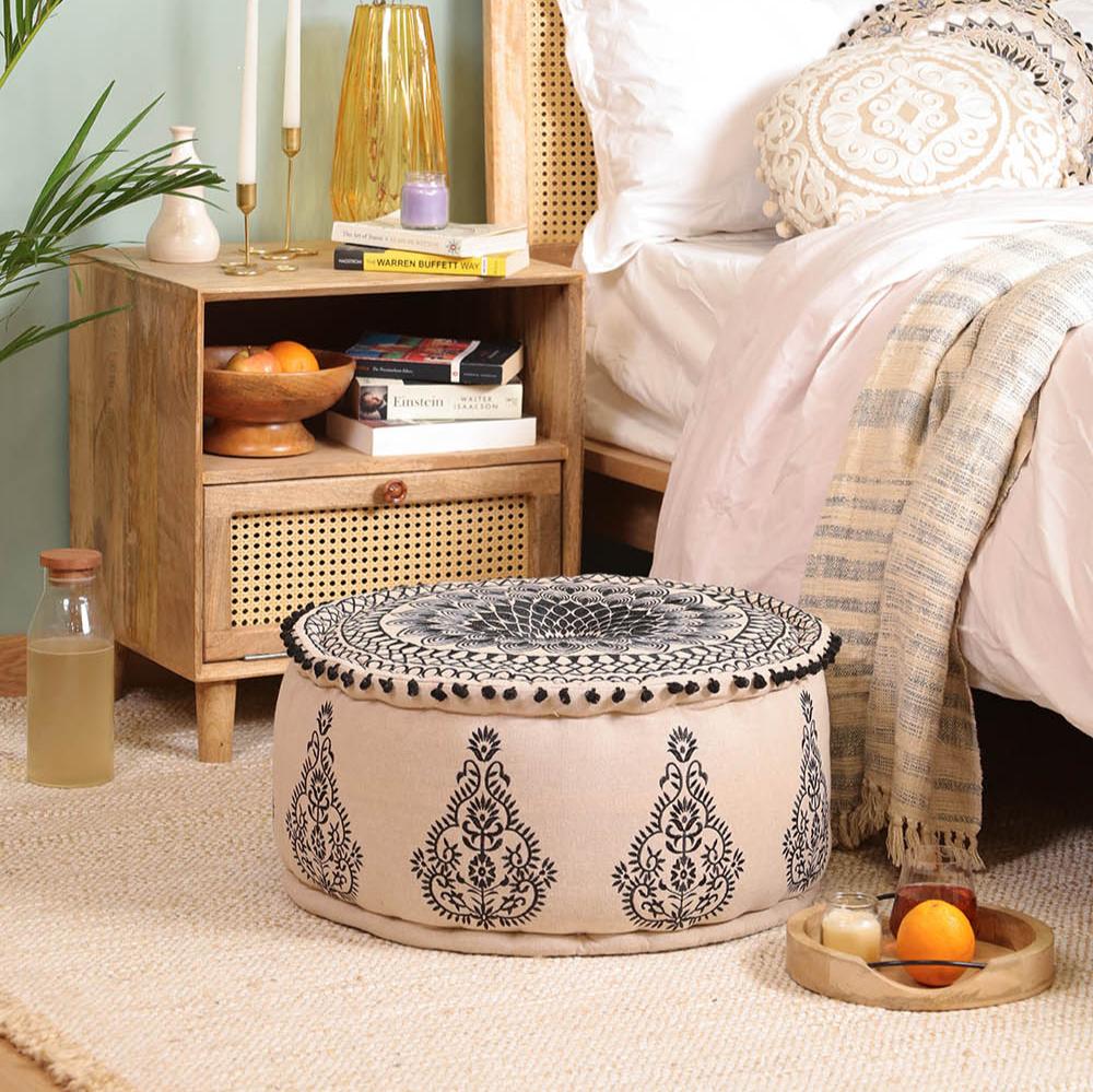 Black Minimal Ottoman pouf