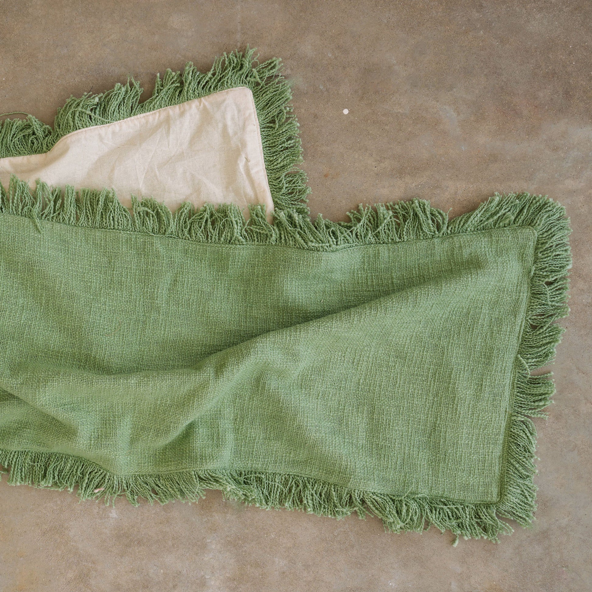 Green Free Sprit Table Runner