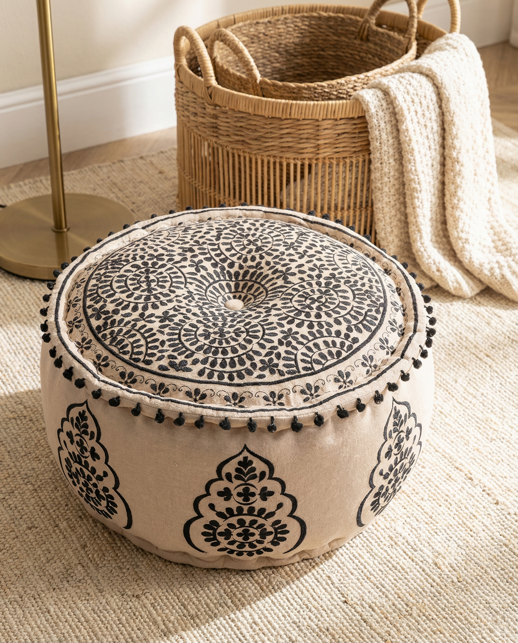 Black Euphoria Ottoman pouf