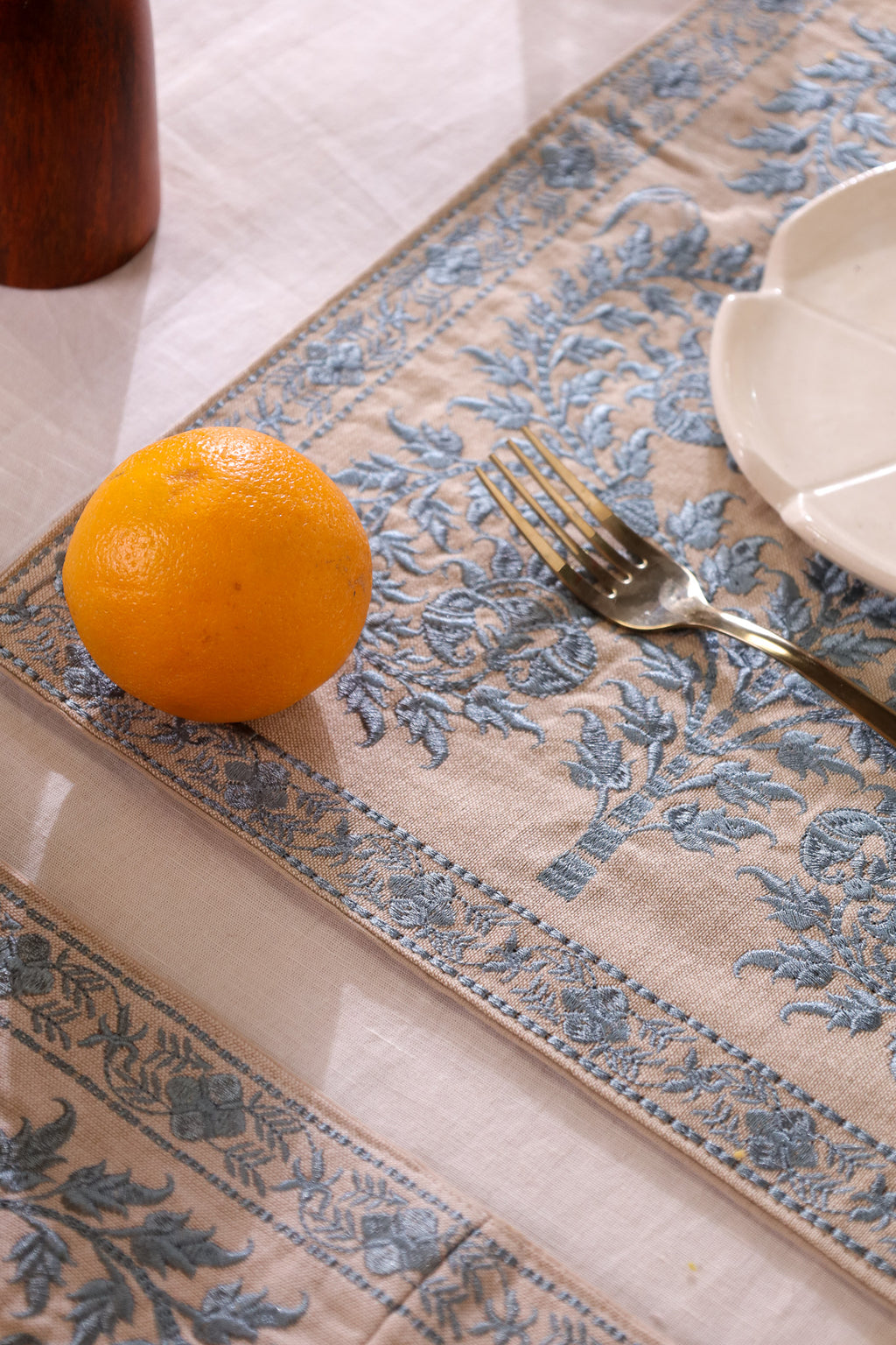 Gray Wildflower Placemat