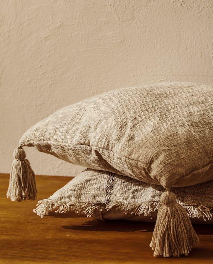 Classic Tassels Throw Pillow Cover